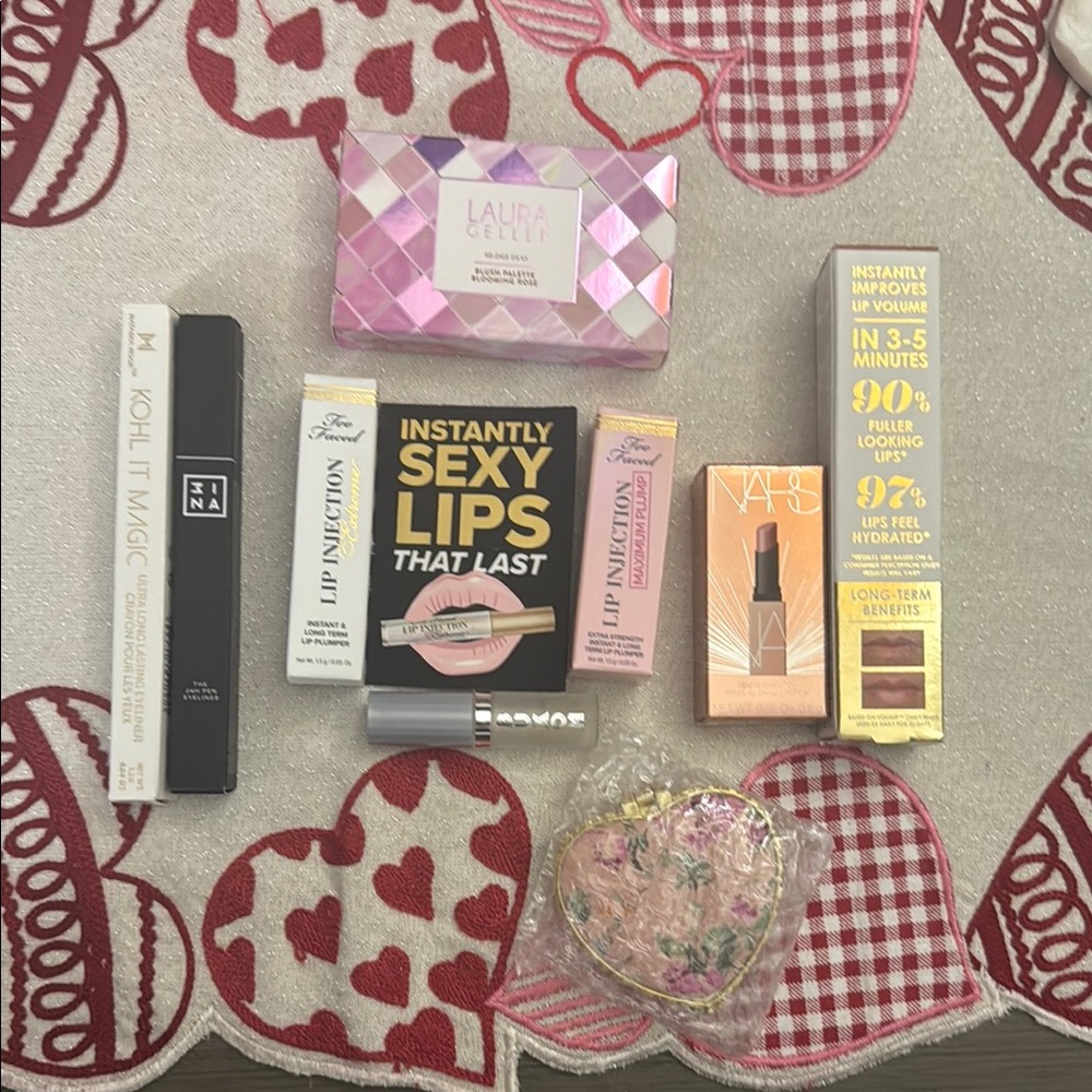 Makeup Bundle with Laura Geller and Too Faced
